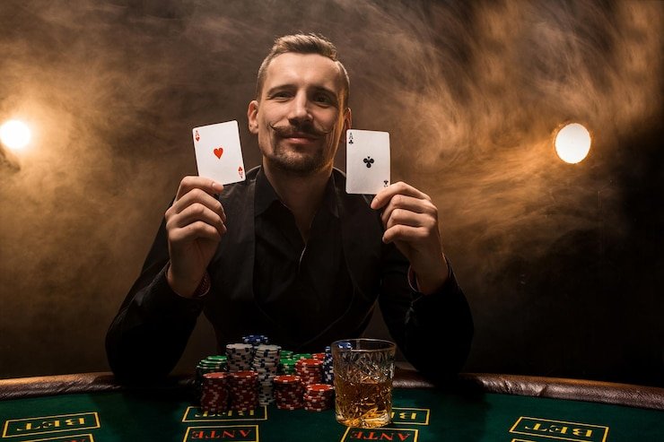 jnt7777 Lightning Dice live dealer table with dice cup and betting interface on mobile
